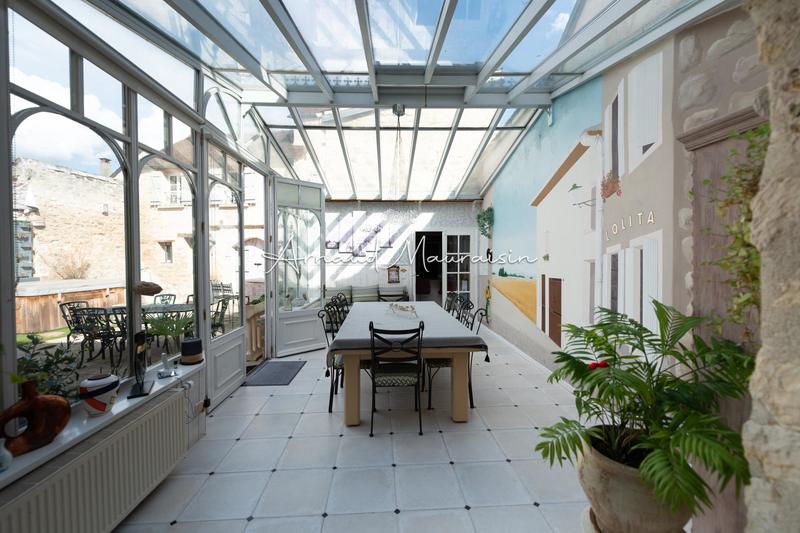 Maison - 275 m² - 7 pièces