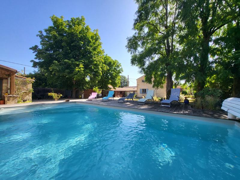 Maison ancienne - 239 m² - 9 pièces