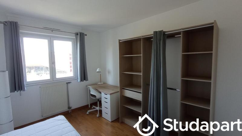 Chambre - 12 m² - 1 pièce