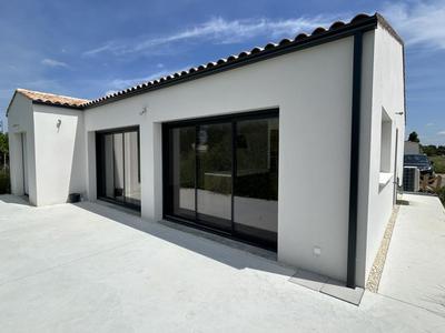 Maison - 100 m² - 4 pièces
