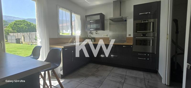 Maison - 159 m² - 5 pièces