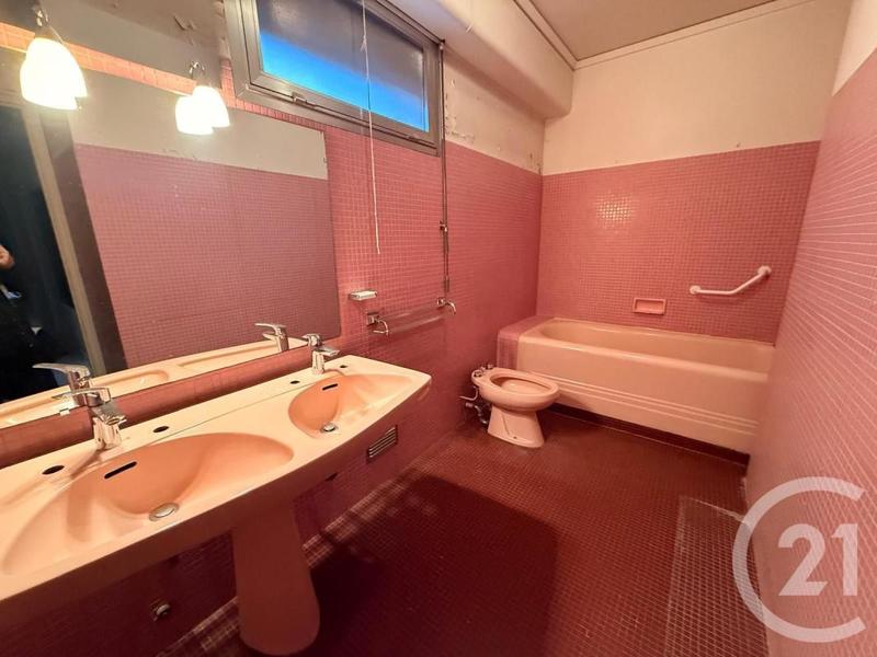 Appartement - 115 m² - 5 pièces