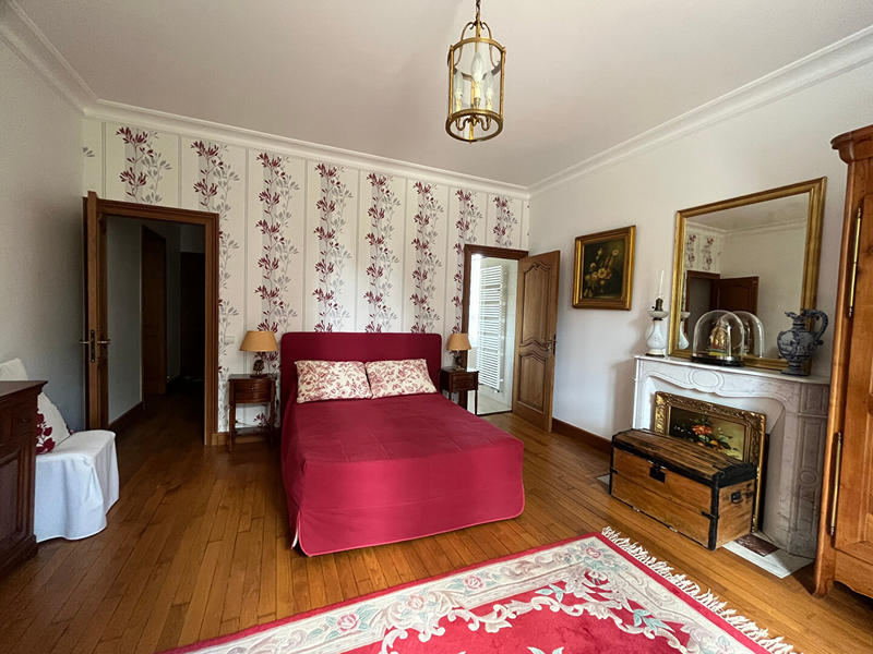 Manoir - 437 m² - 7 pièces