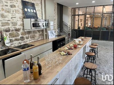 Local commercial - 2 000 m²