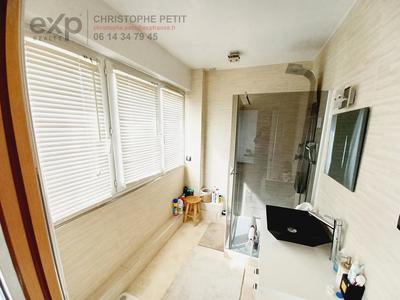 Maison - 150 m² - 7 pièces