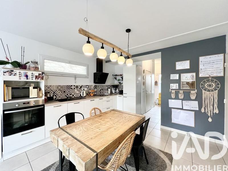 Appartement - 75 m² - 4 pièces