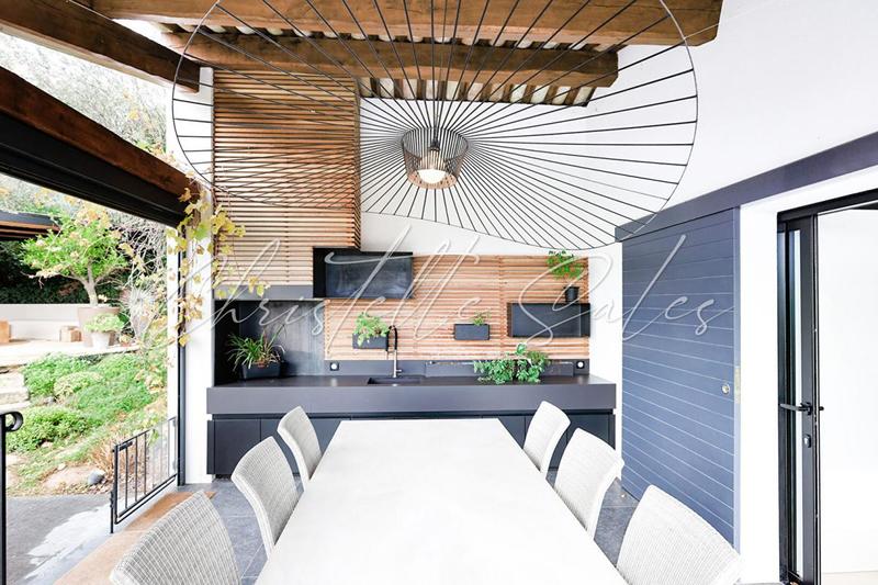 Villa - 400 m² - 10 pièces