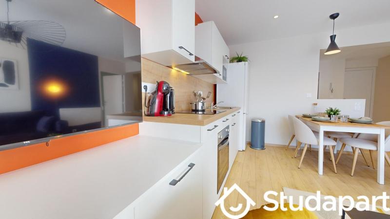 Chambre - 9 m² - 1 pièce