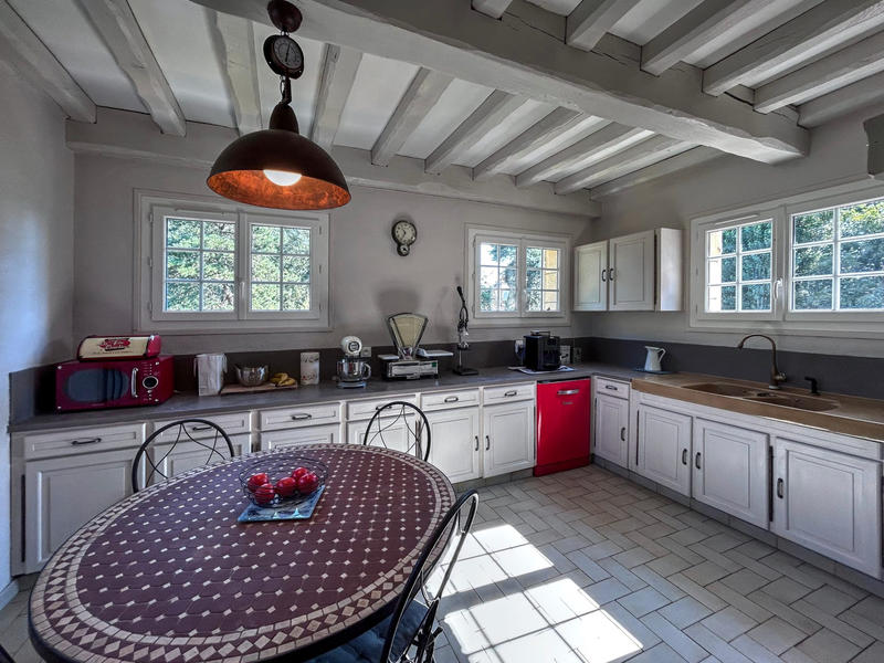 Maison traditionnelle - 185 m² - 5 pièces