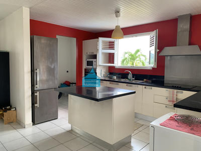 Maison - 146 m² - 4 pièces