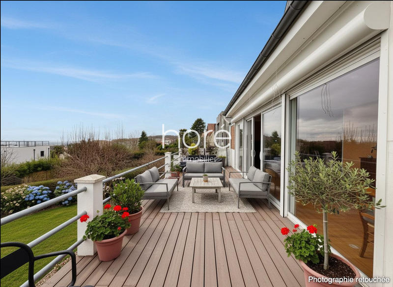 Maison - 178 m² - 9 pièces