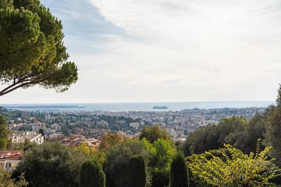 Appartement - 156 m² - 5 pièces