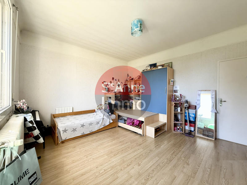 Maison - 205 m² - 8 pièces