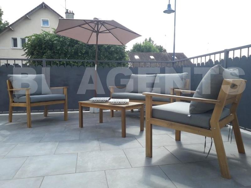 Maison - 240 m² - 12 pièces