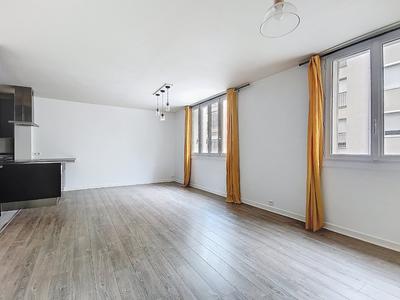 Appartement - 79 m² - 3 pièces
