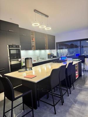 Maison - 229 m² - 6 pièces