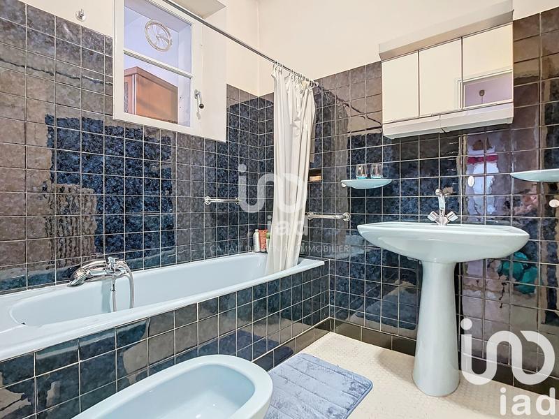 Maison de ville - 204 m² - 9 pièces