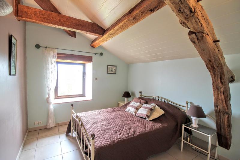 Maison - 295 m² - 10 pièces