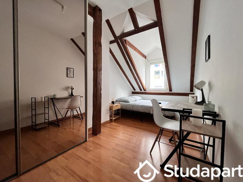 Chambre - 10 m² - 1 pièce