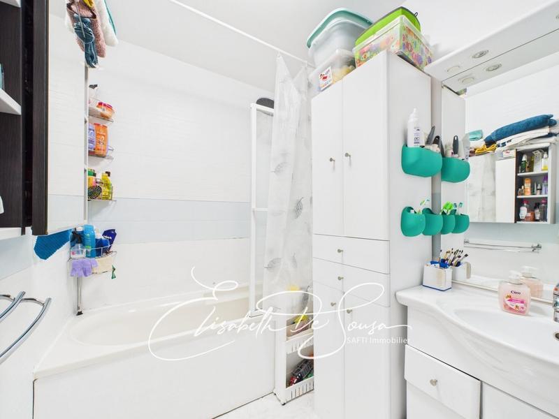 Appartement - 72 m² - 4 pièces