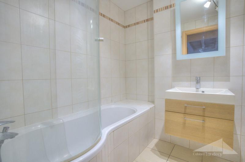 Appartement - 82 m² - 3 pièces