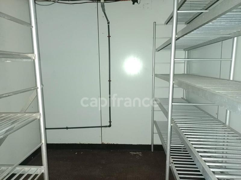 Maison - 370 m² - 13 pièces