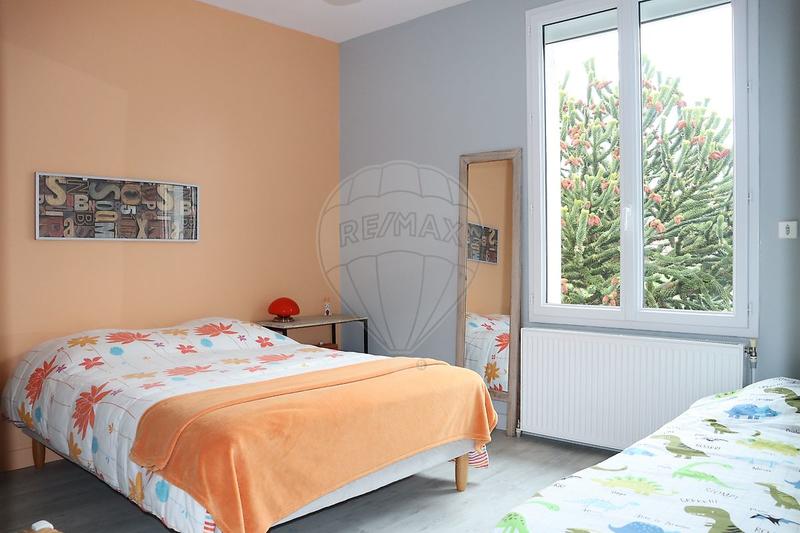 Maison - 144 m² - 6 pièces