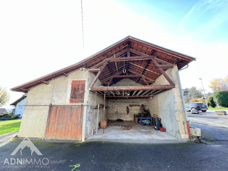 Maison - 300 m² - 10 pièces