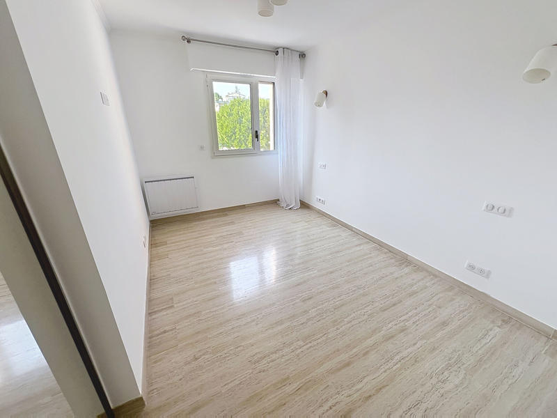 Appartement - 79 m² - 3 pièces
