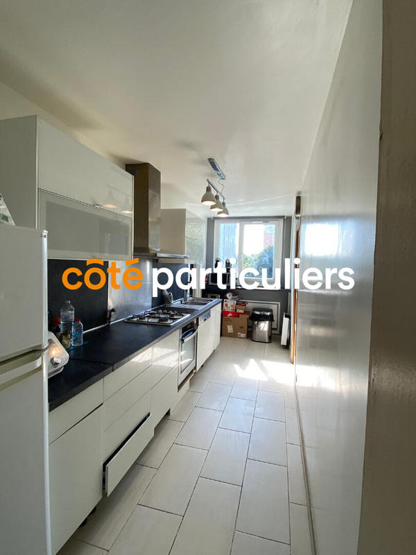 Appartement - 90 m² - 5 pièces