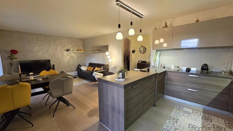 Appartement - 83 m² - 4 pièces