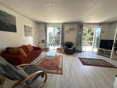 Maison - 141 m² - 6 pièces