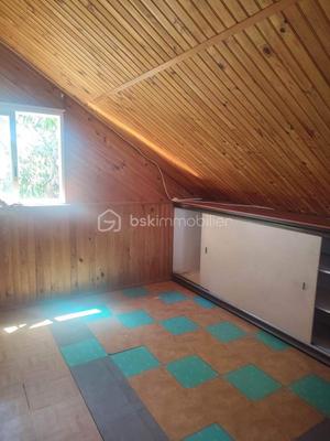 Maison - 98 m² - 5 pièces