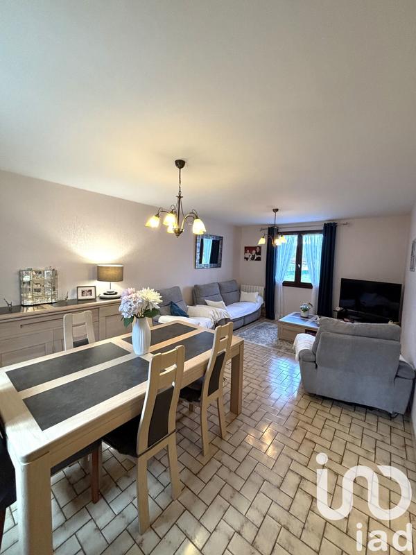 Maison - 98 m² - 5 pièces