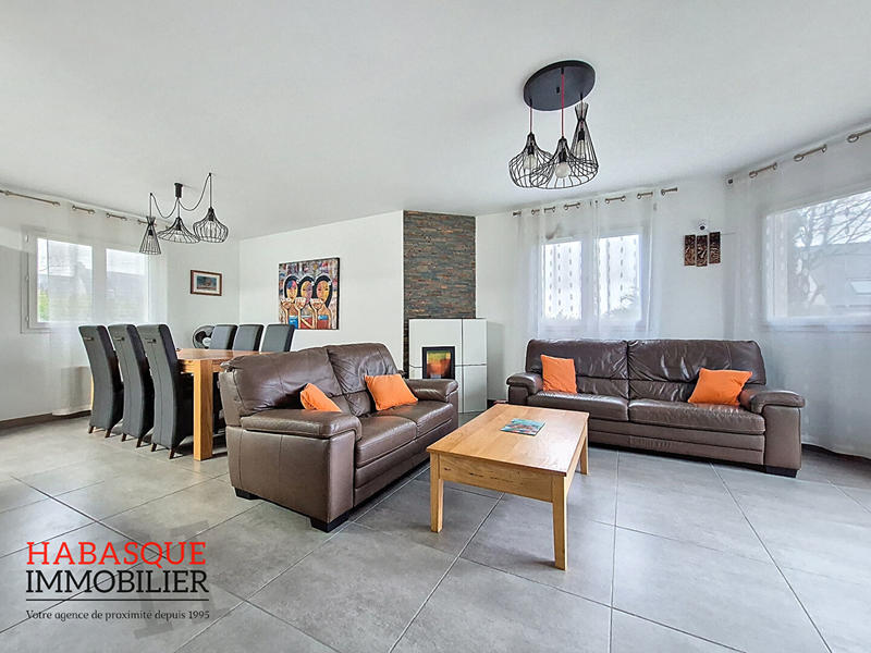 Maison - 87 m² - 6 pièces