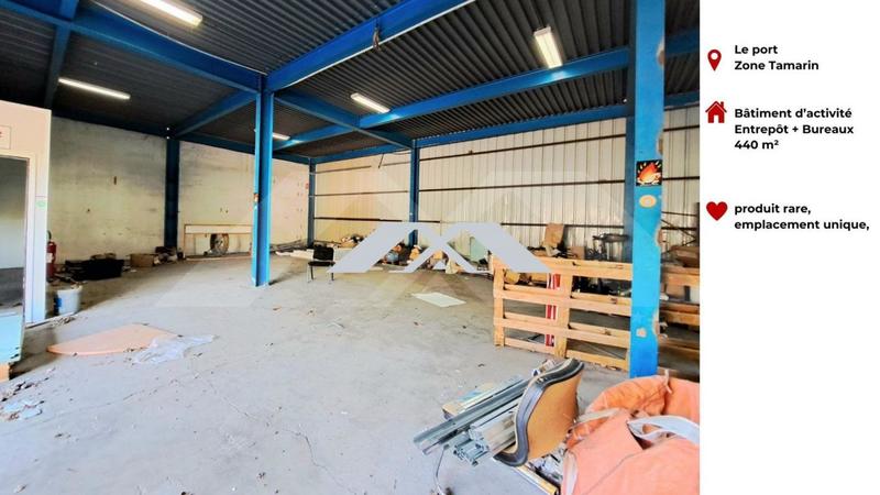 Entrepôt - 440 m²