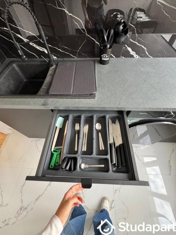 Chambre - 9 m² - 1 pièce