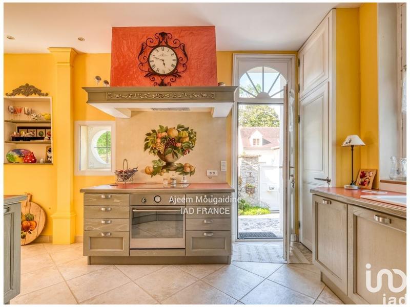 Maison - 226 m² - 9 pièces