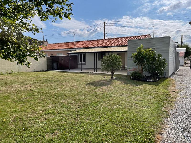 Maison - 90 m² - 5 pièces