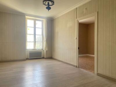 Maison - 84 m² - 6 pièces