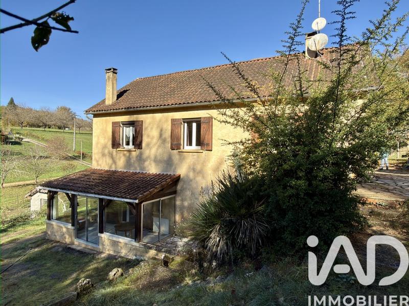 Maison - 140 m² - 6 pièces