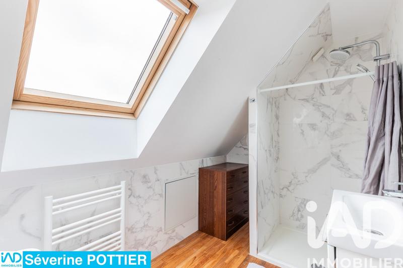 Maison - 166 m² - 7 pièces