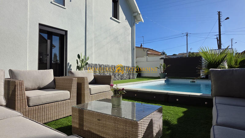 Maison - 247 m² - 6 pièces