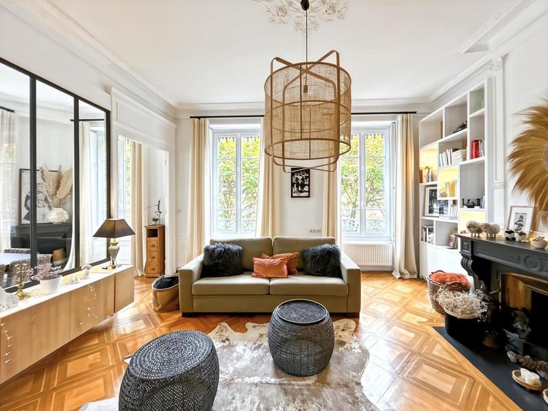 Appartement - 129 m² - 5 pièces