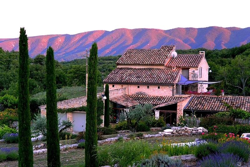 Demeure - 330 m² - 12 pièces