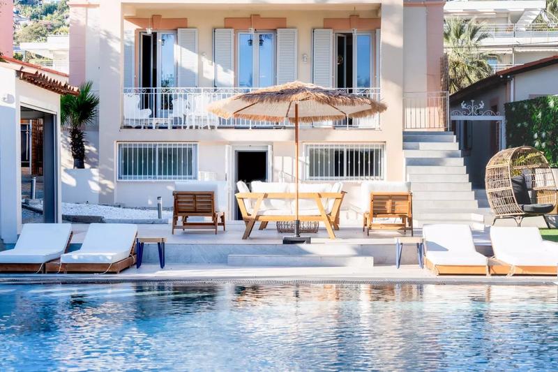 Maison - 400 m² - 7 pièces