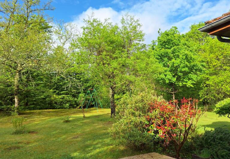 Propriété - 130 m² - 7 pièces