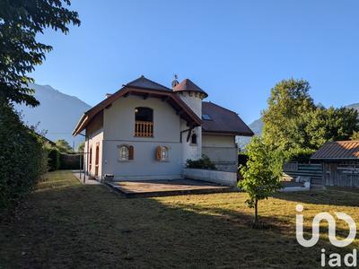 Maison - 193 m² - 7 pièces