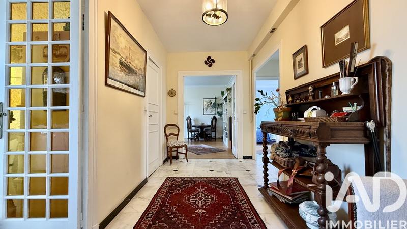 Appartement - 84 m² - 3 pièces