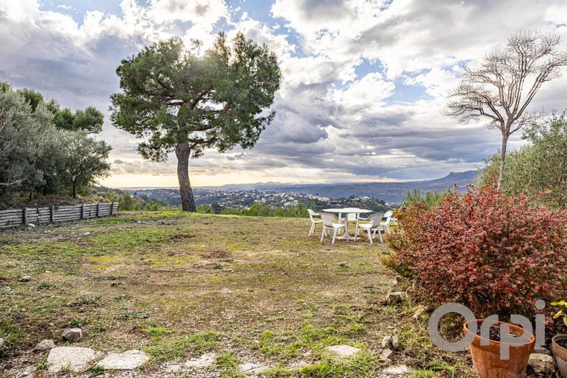 Villa - 124 m² - 6 pièces